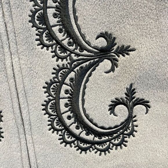 BOB MACKIE Wearable Art Women’s 2X Gray Black Vest Embroidered Full Zip Fleece - Picture 11 of 14